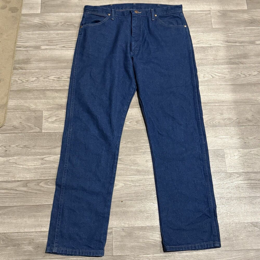 Wrangler Cowboy Cut Original Fit Blue Jeans Men’s 36x32 13MWZPW NWOT